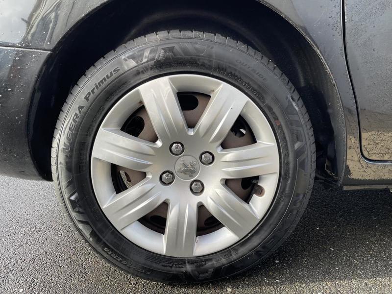 Peugeot Partner Tepee 1.6 Hdi 92 Ch * Toit panoramique/Bluetooth/Attelage fixe