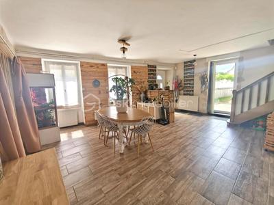 Maison en pierre - 230 m² - 9 pièces