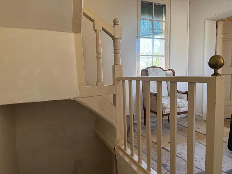 Maison en pierre - 245 m² - 6 pièces