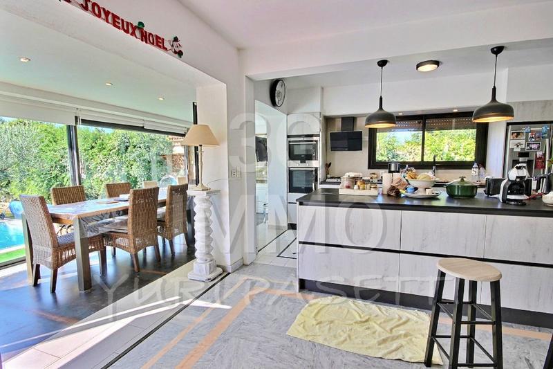 Maison - 147 m² - 5 pièces