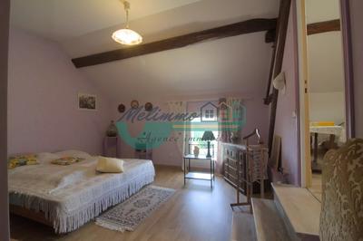 Maison - 93 m² - 7 pièces