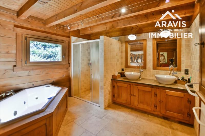 Châlet - 200 m² - 6 pièces