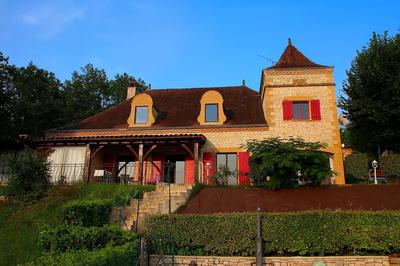 Maison - 206 m² - 7 pièces