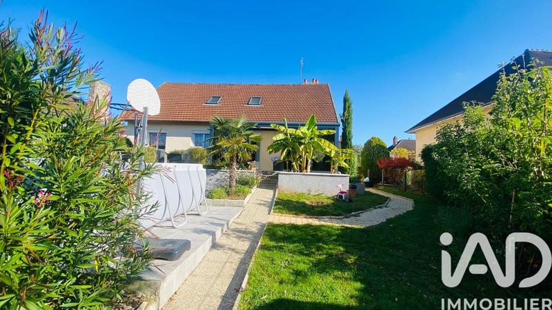 Maison - 159 m² - 8 pièces