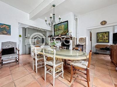 Maison - 348 m² - 13 pièces