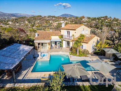 Villa - 300 m² - 8 pièces