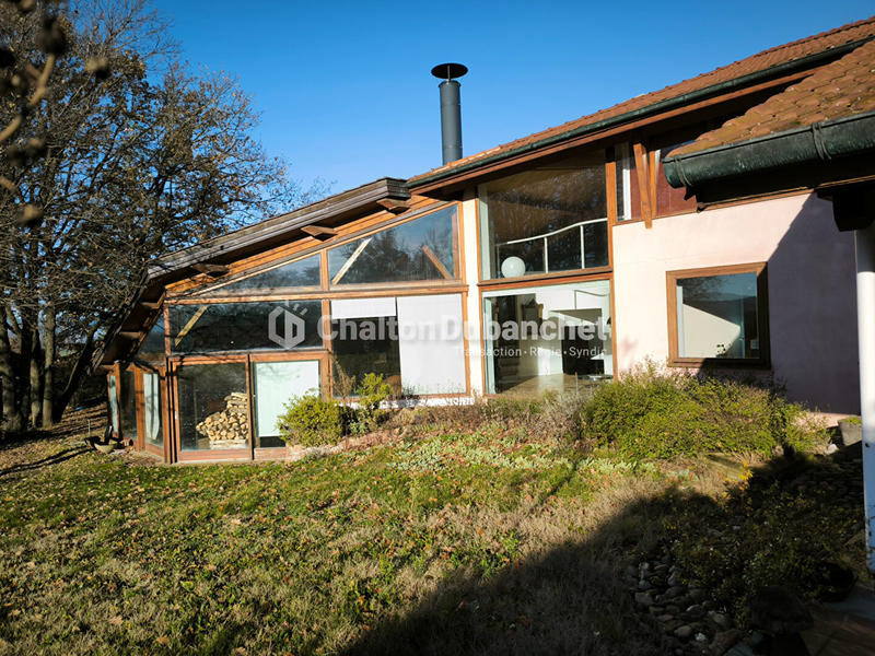 Maison - 372 m² - 10 pièces