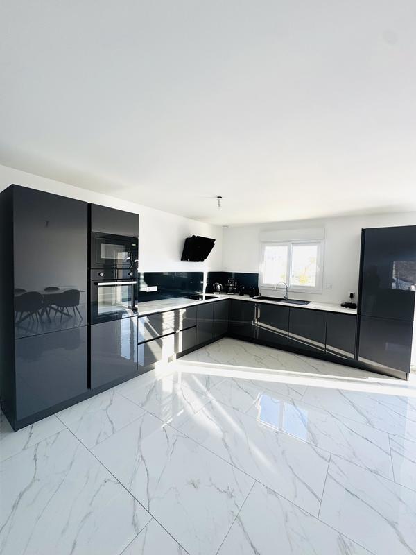 Villa - 140 m² - 5 pièces