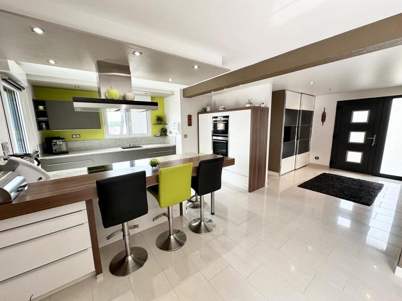 Maison - 115 m² - 6 pièces