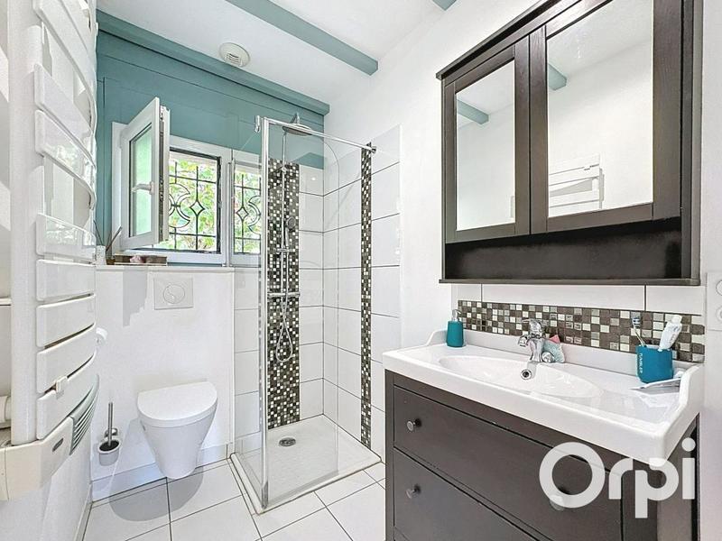 Maison - 105 m² - 4 pièces