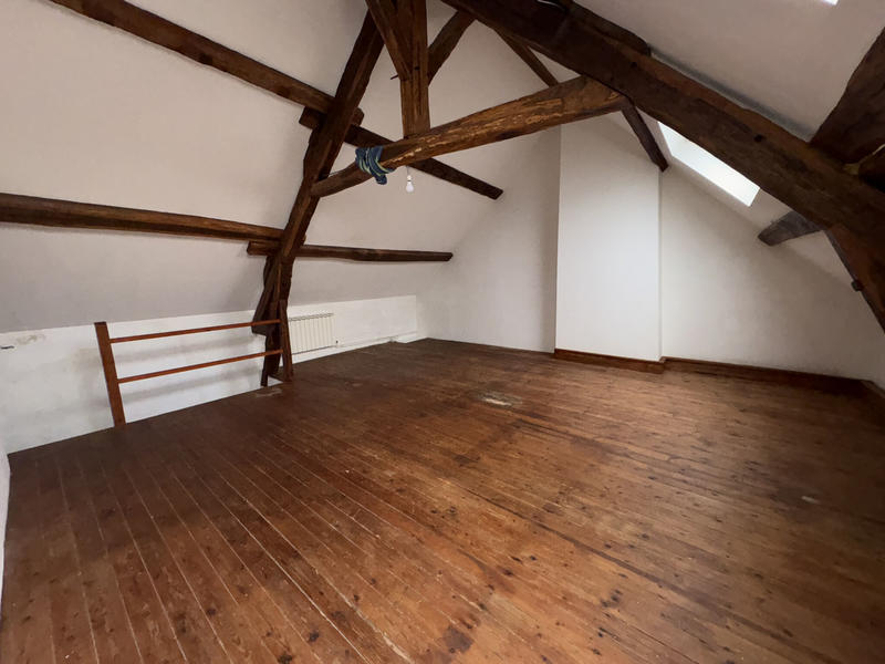 Maison - 99 m² - 5 pièces