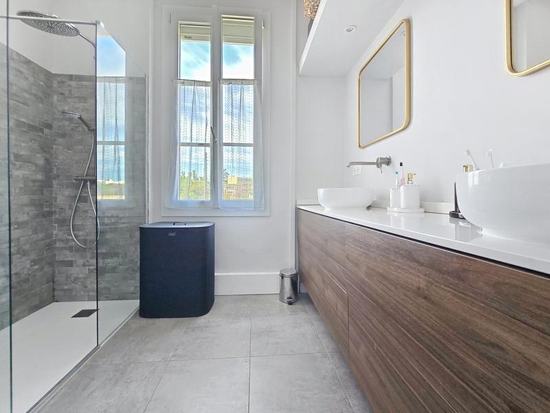 Maison - 141 m² - 7 pièces