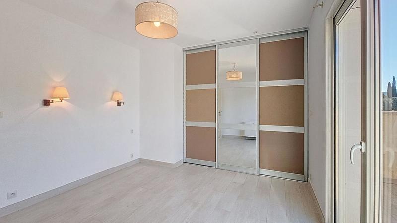 Villa - 185 m² - 5 pièces