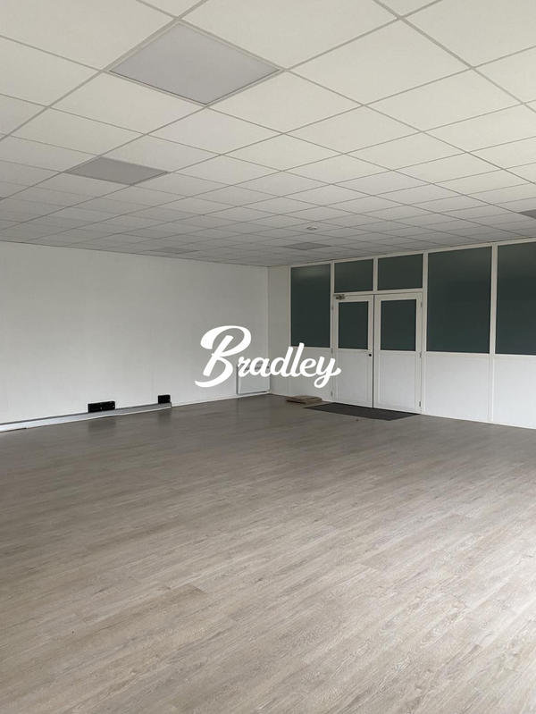 Bureau - 450 m²