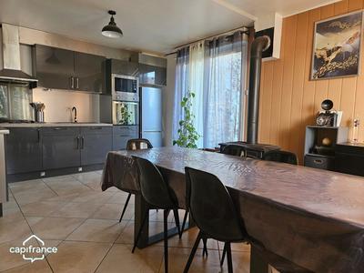 Maison - 120 m² - 7 pièces