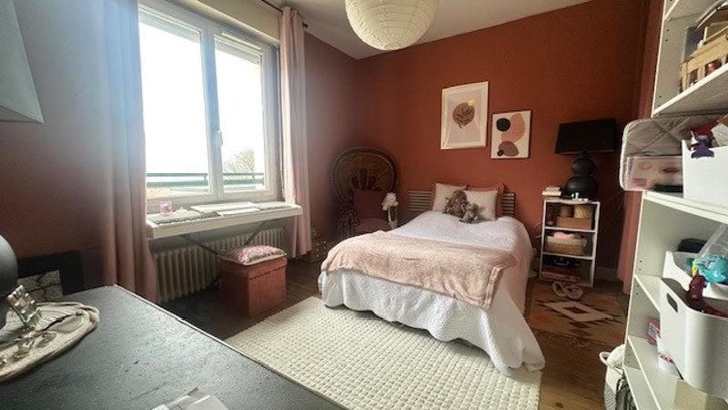 Appartement - 104 m² - 5 pièces