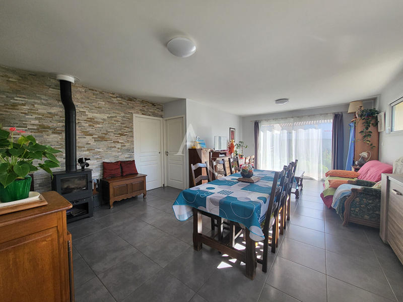 Maison - 95 m² - 3 pièces