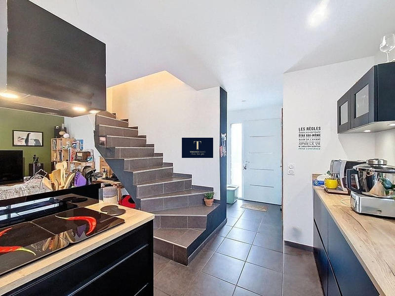 Maison contemporaine - 101 m² - 5 pièces