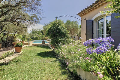 Villa - 189 m² - 6 pièces