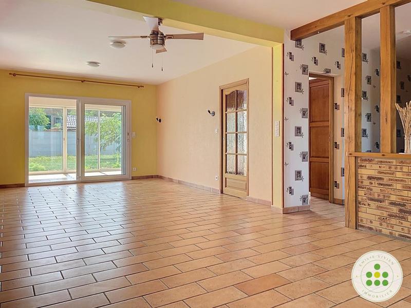 Maison - 208 m² - 9 pièces