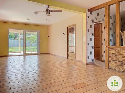 Maison - 208 m² - 9 pièces