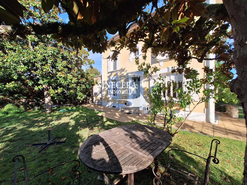 Maison - 170 m² - 7 pièces