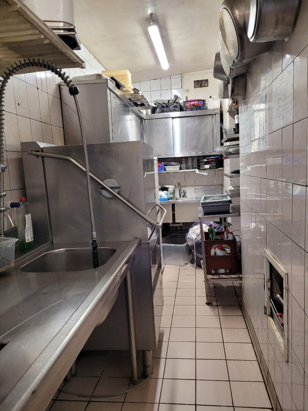 Fonds de commerce - 180 m²