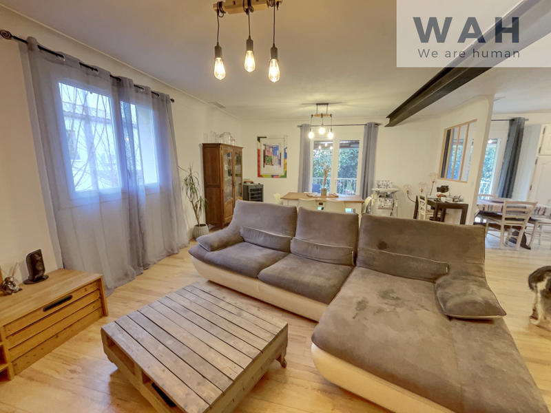 Maison - 176 m² - 6 pièces