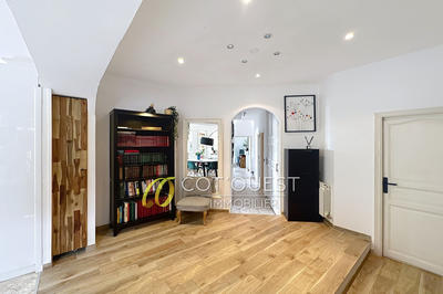 Maison - 226 m² - 6 pièces