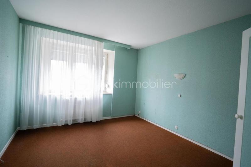 Maison traditionnelle - 320 m² - 8 pièces