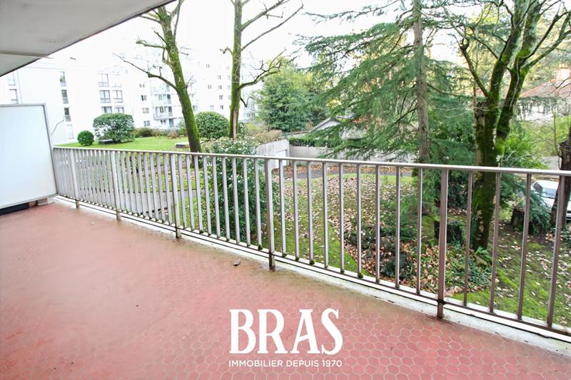 Appartement - 84 m² - 4 pièces