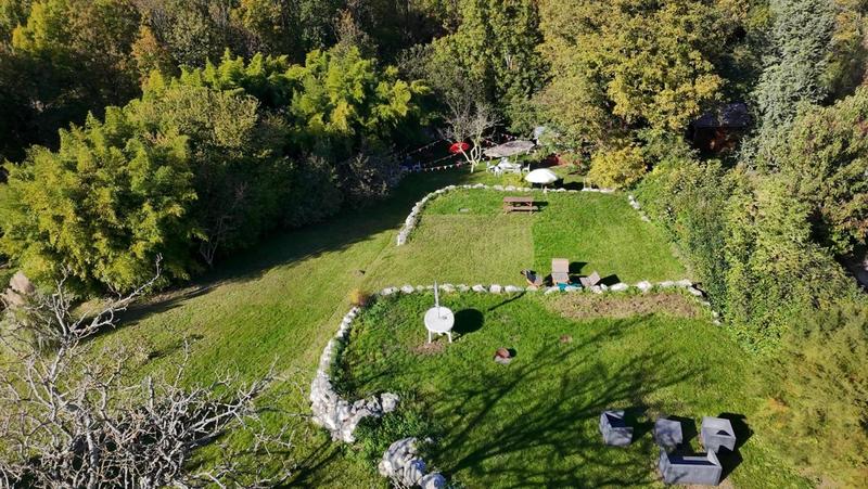 Propriété - 265 m² - 6 pièces