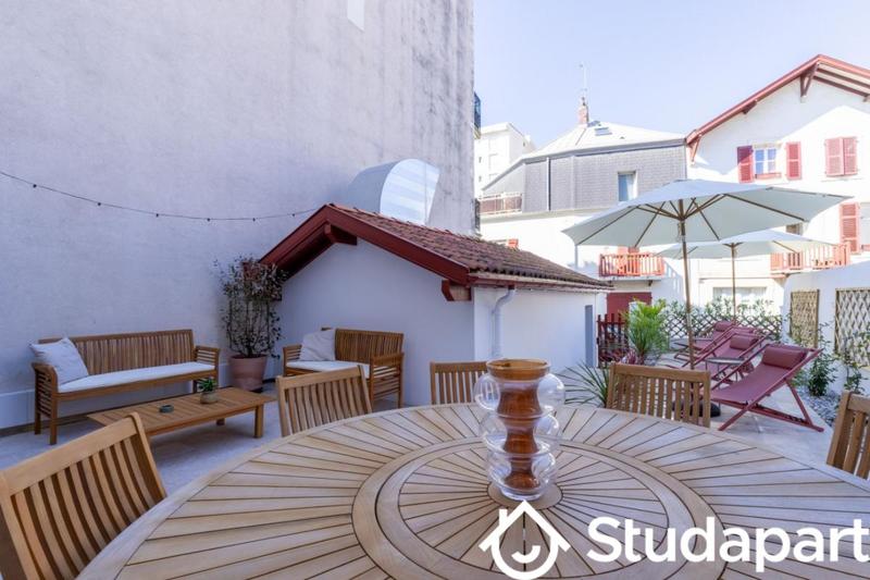 Chambre - 10 m² - 1 pièce