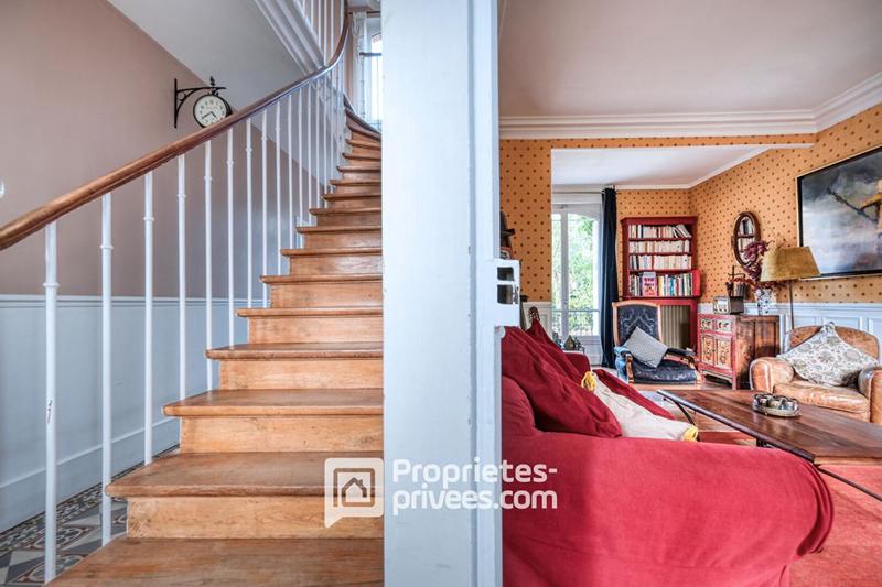 Maison - 169 m² - 7 pièces