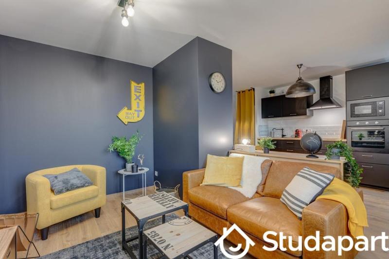 Chambre - 11 m² - 1 pièce