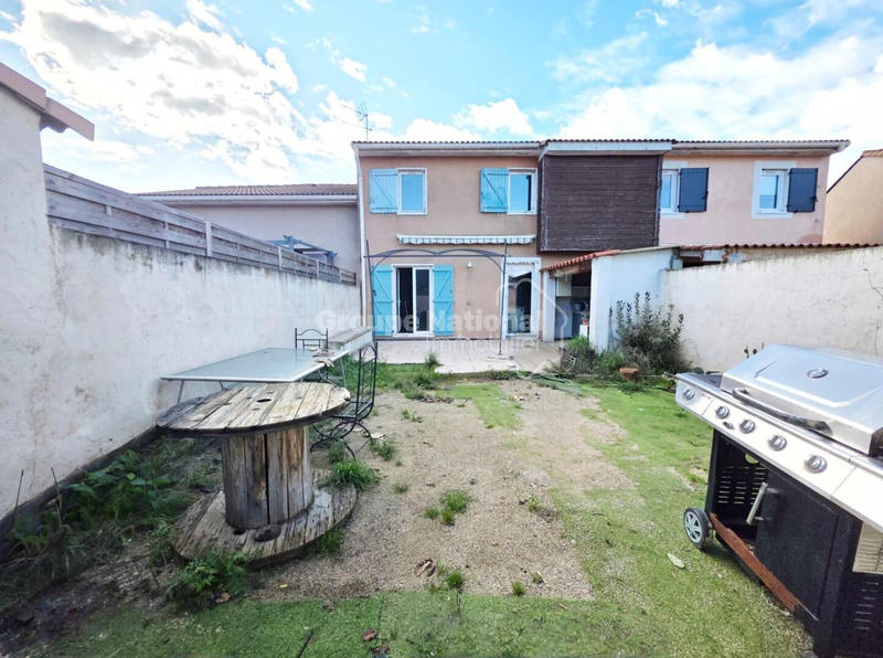 Maison - 90 m² - 4 pièces