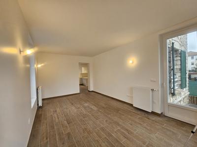 Maison - 147 m² - 8 pièces