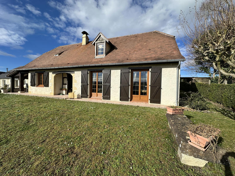 Maison - 158 m² - 7 pièces