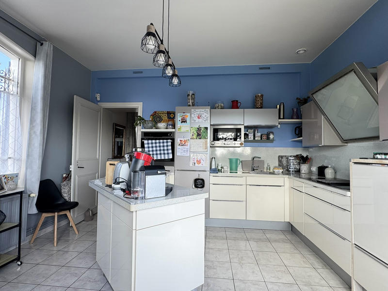 Propriété - 158 m² - 6 pièces