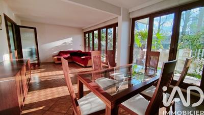 Appartement - 94 m² - 3 pièces