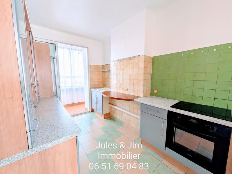 Appartement - 82 m² - 4 pièces