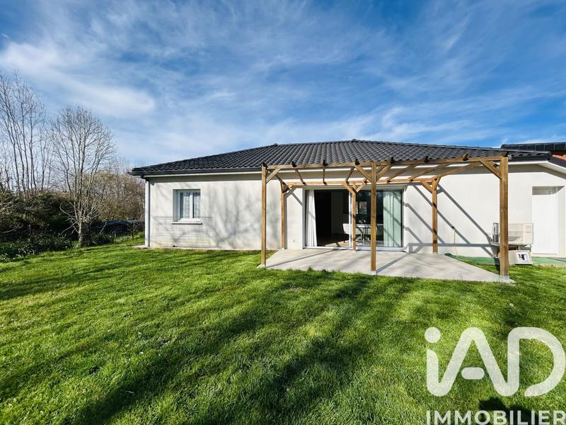 Maison - 92 m² - 4 pièces