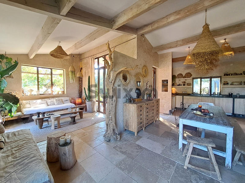 Maison - 154 m² - 8 pièces