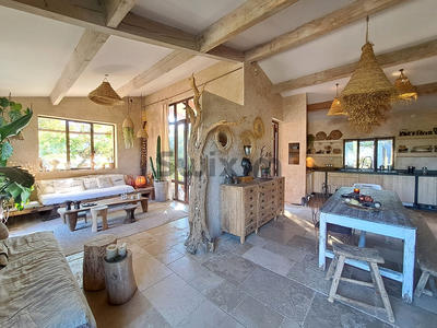 Maison - 154 m² - 8 pièces