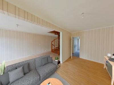 Pavillon - 98 m² - 5 pièces