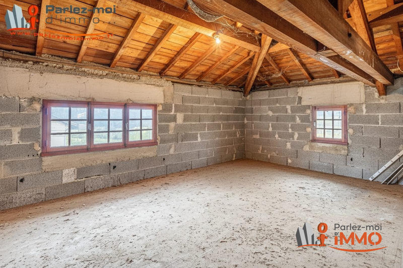 Maison - 195 m² - 7 pièces