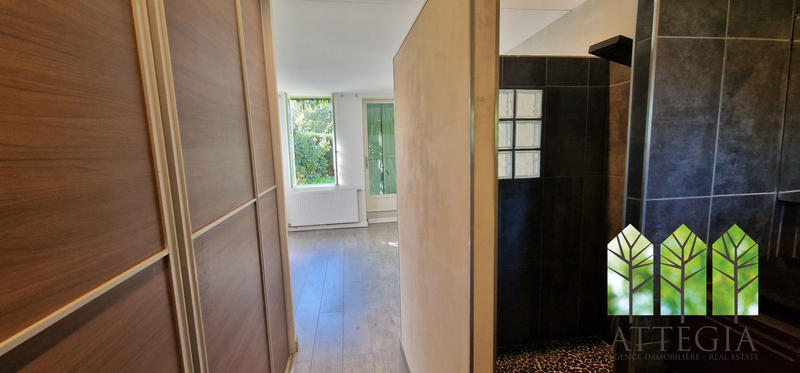 Maison - 190 m² - 10 pièces