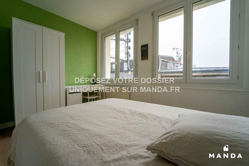 Chambre - 9 m² - 6 pièces