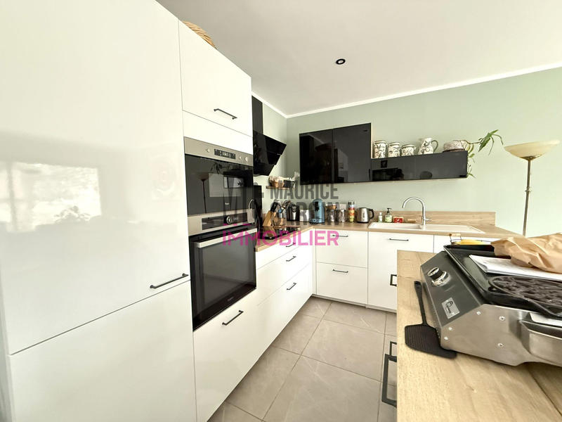 Maison - 92 m² - 3 pièces