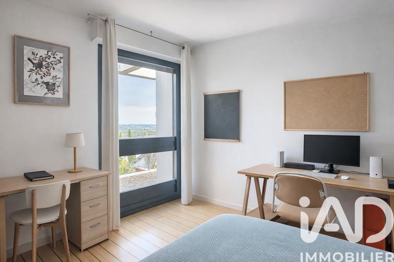 Maison - 252 m² - 7 pièces